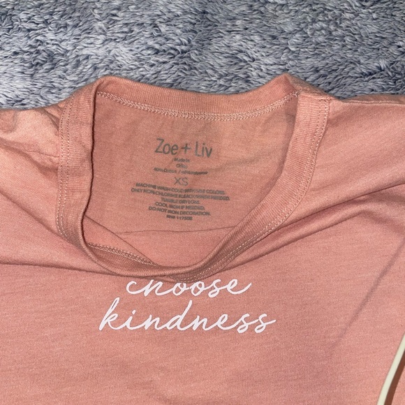 Zoe + Liv Women’s Short Sleeve Statement Tee - Picture 3 of 6
